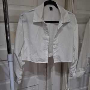 SHEIN White Cropped Button-Down Shirt